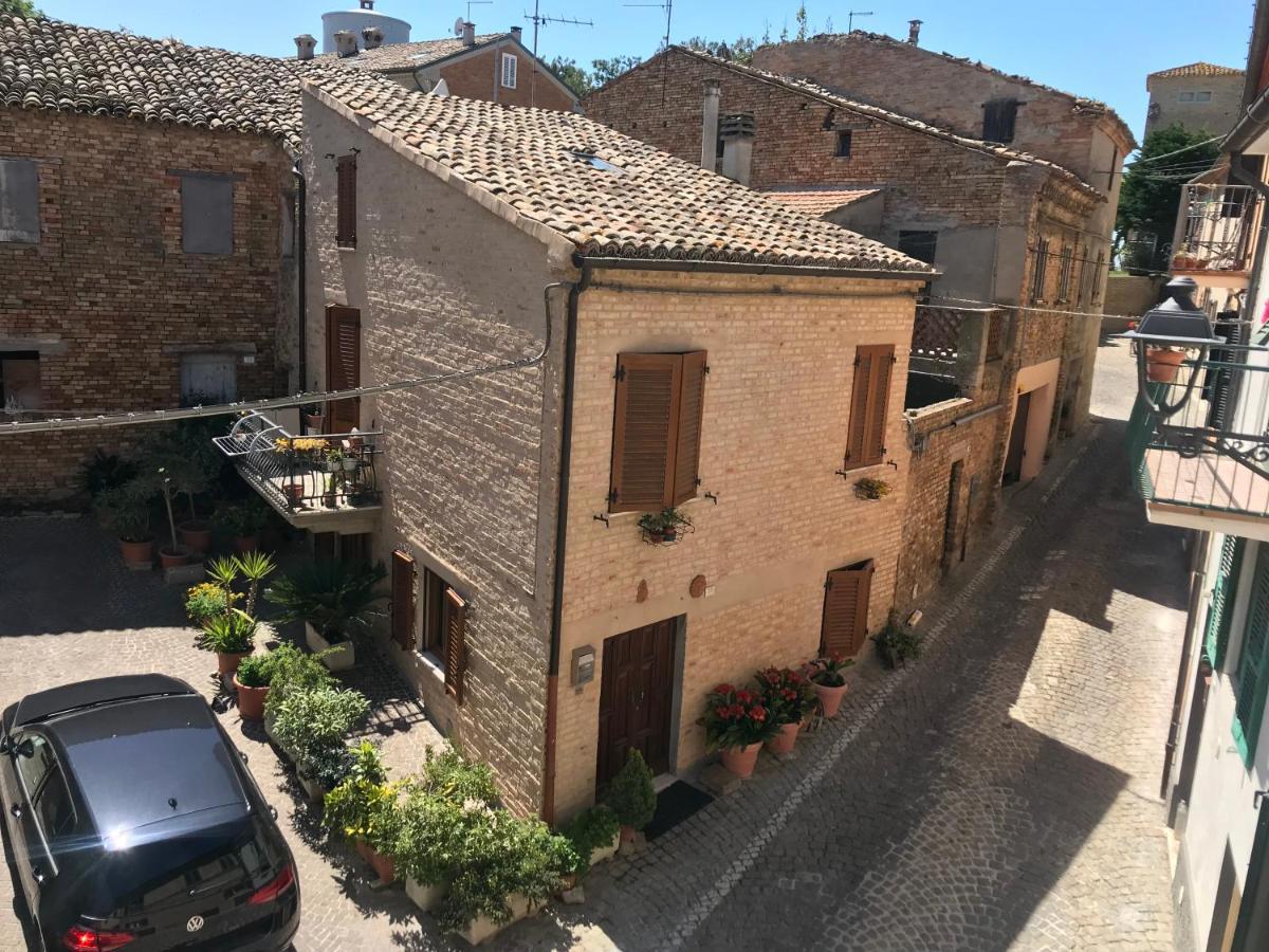 Montecosaro  La Trave Bed & Breakfast エクステリア 写真